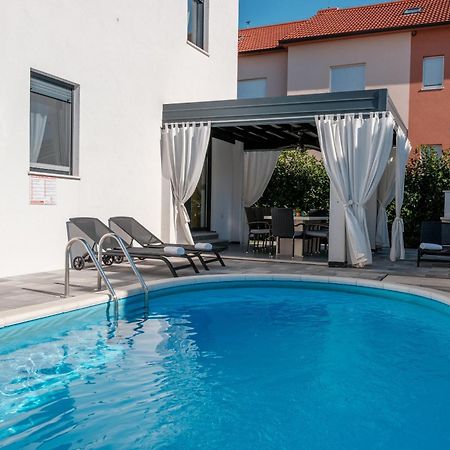 Villa Essenza - Luksuzne Kuce Za Odmor Водице Екстериор снимка