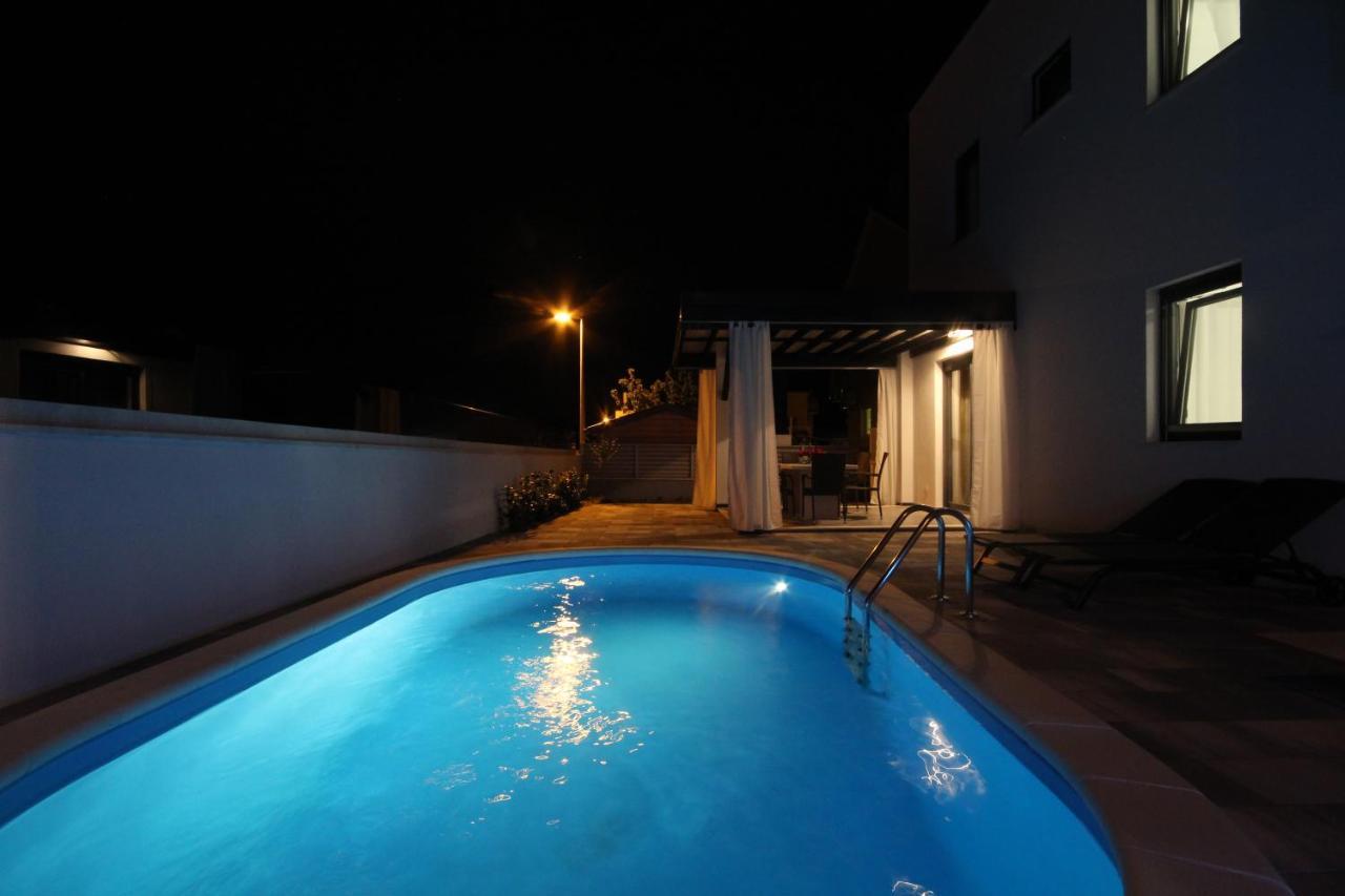 Villa Essenza - Luksuzne Kuce Za Odmor Водице Екстериор снимка